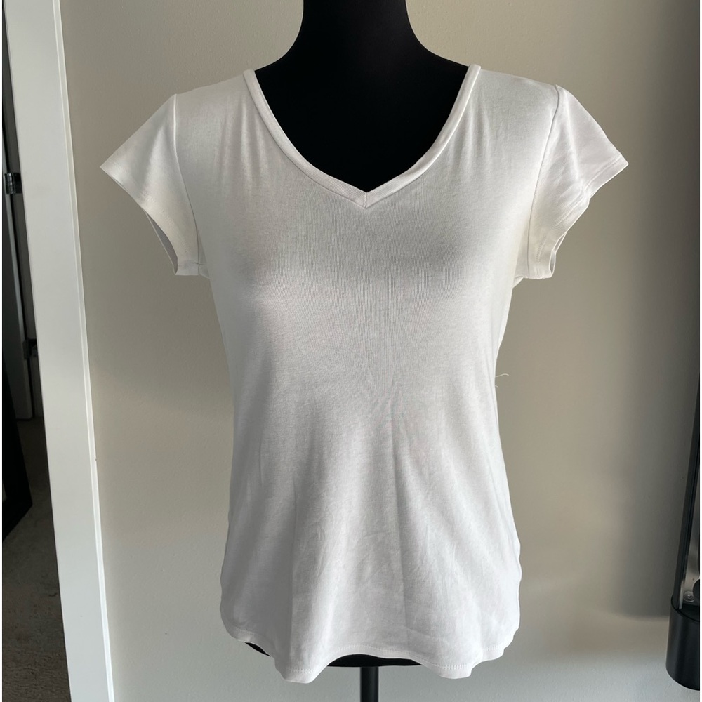Liz Claiborne Top, V-neck, cotton T-shirt